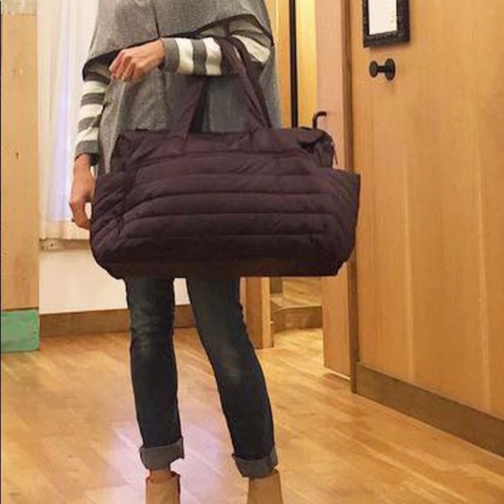 Lululemon get lost duffel